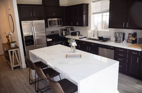Reno House | Quiet, residential South Reno rental- 3 minutes to Cyan Park, 20 to Mt Rose
