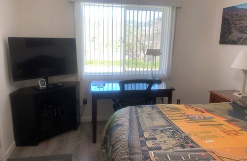 Keene House | "Quinn"tessential RailFan Accommodations 4 People 13& up. 2 Bedroom, 1 Bathroom