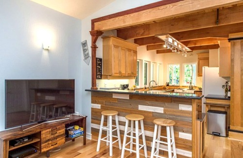 Cazadero Cabin | Quirky Pet-Friendly Cabin Rental Perfect for Glamping in Northern California