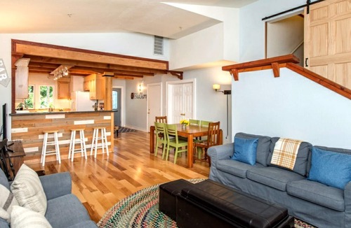 Cazadero Cabin | Quirky Pet-Friendly Cabin Rental Perfect for Glamping in Northern California