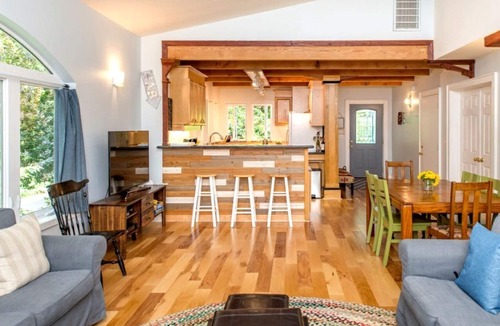 Cazadero Cabin | Quirky Pet-Friendly Cabin Rental Perfect for Glamping in Northern California