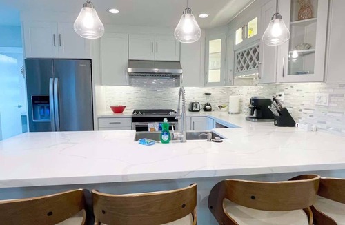 Southwest Anaheim House | Rainforest 4BR Pool Villa - Walk to Disneyland