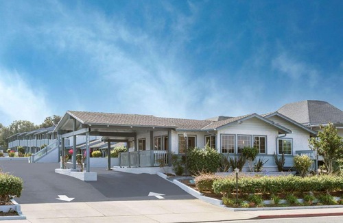 North Fremont Street Hotel | Ramada by Wyndham Monterey