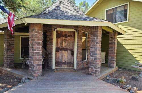 Coalinga House | Ranch House with Mountain View