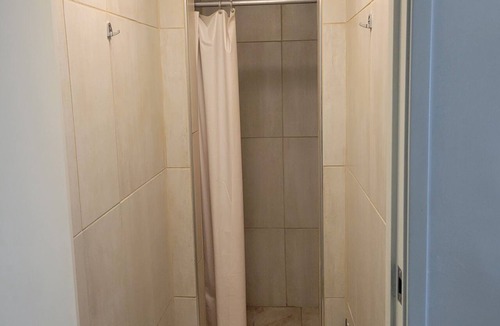 Huntington Park Hostel | Randolph Hotel