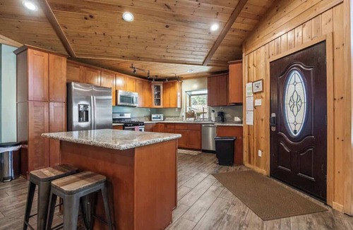 Summit Estates House | Rare Indoor Pool, Game Room & Courts, 5 Blocks to Snow Summit