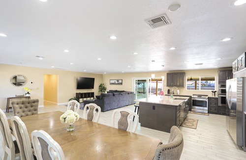Rainbow Park House | Rare Vegas Retreat - 6 Bedrooms, 4.5 Bath, Private Pool & Entertaining Grounds