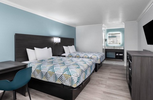 Lemoore Hotel | Red Lion Inn & Suites Lemoore