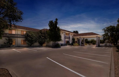 Ridgecrest Hotel | Red Roof Inn Ridgecrest