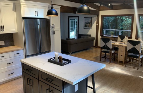 Lagunitas-Forest Knolls Cottage | Redwood Cottage near Point Reyes + hiking 2br/1b