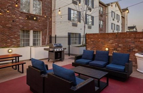 Sunnyvale West House | Refreshed Suites & Complimentary Breakfast