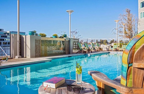 Redwood Shores Hotel | Refreshing Getaway Trip! 3 Convenient Units, Pet-friendly Property w/Pool