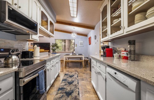 Twain Harte Apartment | Relax at our beautiful Twain Harte lodge