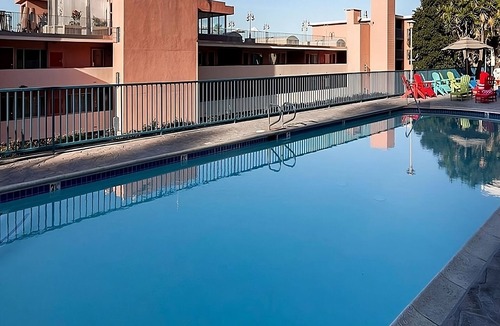 Village of La Jolla House | Relaxing Getaway at La Jolla Cove Hotel! 2BR Suite with Balcony! Ocean View!
