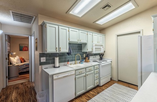 Lake Havasu City House | Relaxing Private Pool Home with Boat Parking. Close to Launch Ramp