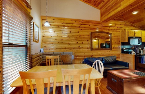 South Lake Tahoe Condo | Remodeled condo close to Heavenly & marina - dog-friendly