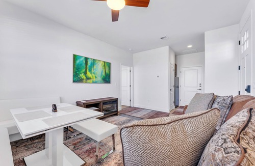 Reno House | Reno Guest House · Near Tahoe & Mt Rose Skiing