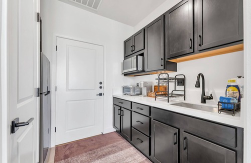 Reno House | Reno Guest House · Near Tahoe & Mt Rose Skiing