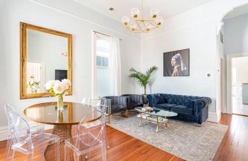 Prescott House | Renovated Historic House minutes from SF!