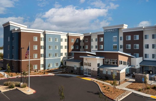 Clovis Hotel | Residence Inn by Marriott Fresno Clovis