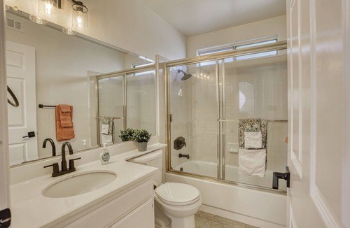 Stevenson Ranch House | Residential Retreat near Magic Mountain, Pet-Friendly