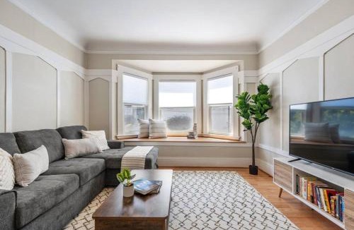 Richmond District House | Richmond Nest on Seventeenth