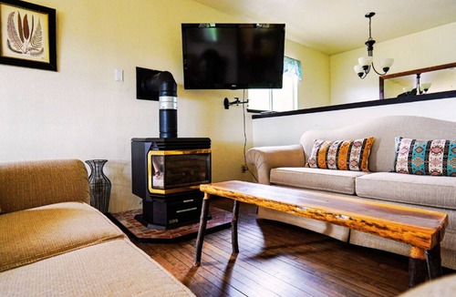 Tuolumne Resort | Ridge House 6/6 Private Retreat