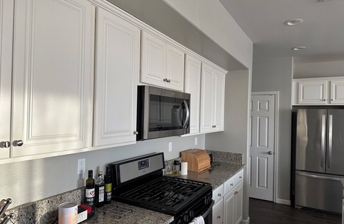 Herndon House | Riverside Retreat - 5 bedroom & 3 Bathroom with Wifi, AC, Washer & Dryer!