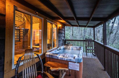 Helen House | Riverview Cabin