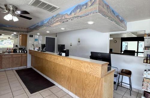 Winnemucca Hotel | Rodeway Inn - SFI Winnemucca