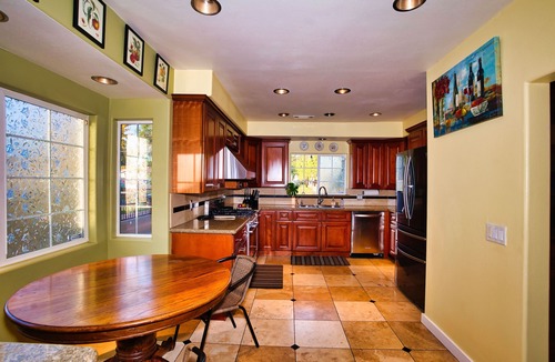 Whittier House | Romantic Hills View with Pool
