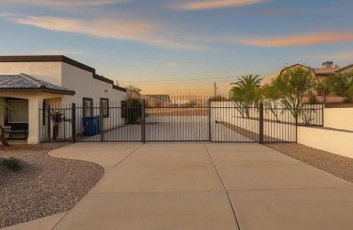 Lake Havasu City Villa | Romantic Retreat - Cozy Villa - Private Hot Tub