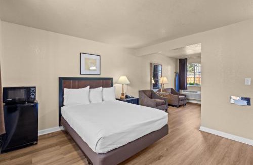 College Park Hotel | Rose Garden Inn - San Jose Airport