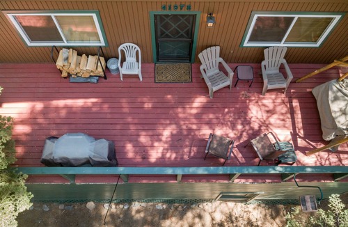West Village Cabin | Rustic cabin with wood fireplace & gorgeous views - close to Shaver Lake