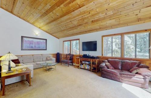 Ridgewood House | Rustic home with wood stove deck open floor plan & nearby activities