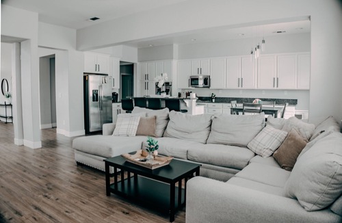 Reno House | S. Reno FamilyFriendly Large Home. Close to many ski resorts including Mt. Rose