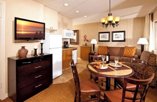 San Clemente Resort | San Clemente Inn: 6/28/26-7/5/26: 1 Bd Suite, 3 bds, Sleeps 4