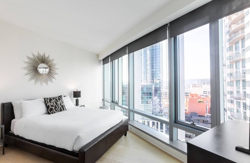 Rincon Hill Apartment | San Francisco One Bedroom with Luxury Amenities