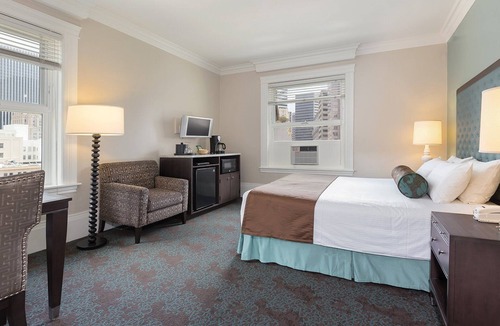 Chinatown Resort | San Francisco Resort Studio Hotel