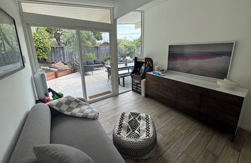 Lucas Valley-Marinwood House | San Rafael Eichler 4 Bedroom Home