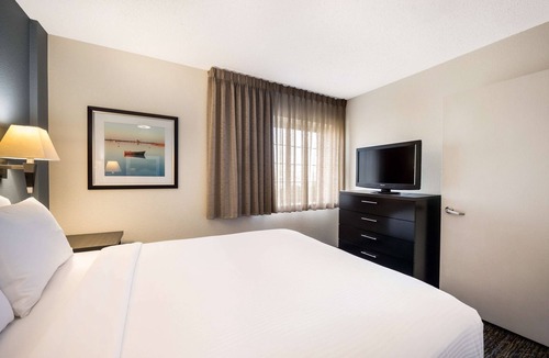 Santa Clara Hotel | Santa Clara Tech District Haven! Comfortable Suite Near Levi's Stadium - 5.2 mi