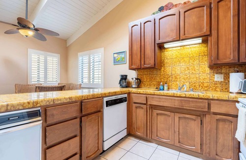 Beach Hill - Beach Flats Condo | Santa Cruz Retreat Near Beach with Free Parking