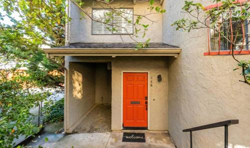 Beach Hill - Beach Flats House | Santa Cruz Retreat Near Beach with Free Parking