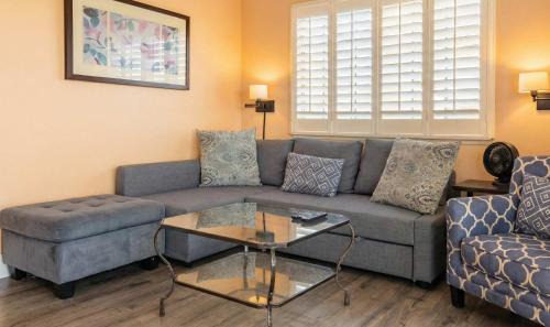 Beach Hill - Beach Flats House | Santa Cruz Retreat Near Beach with Free Parking