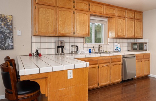 Yosemite Forks House | Scenic Serenity 50 acres/hot tub/game room