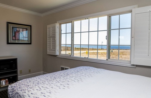 San Simeon Hotel | Sea Breeze Inn