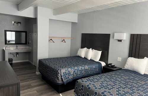Downtown Hotel | Sea Garden Inn Pismo Beach- San Luis Obispo