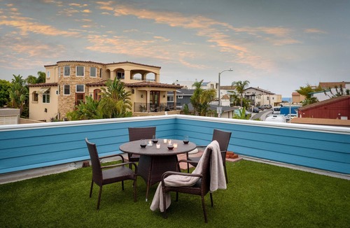 Pierpont Bay House | Sea La Vie - An Ocean Breeze Cottage