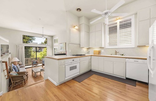 Seabright Apartment | Seabright Sails steps to Seabright Beach!