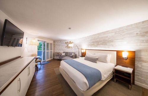 Motel District Hotel | SeaCrest OceanFront Hotel